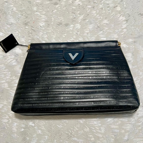 NWT Valentino Black Vintage Clutch - Picture 3 of 8